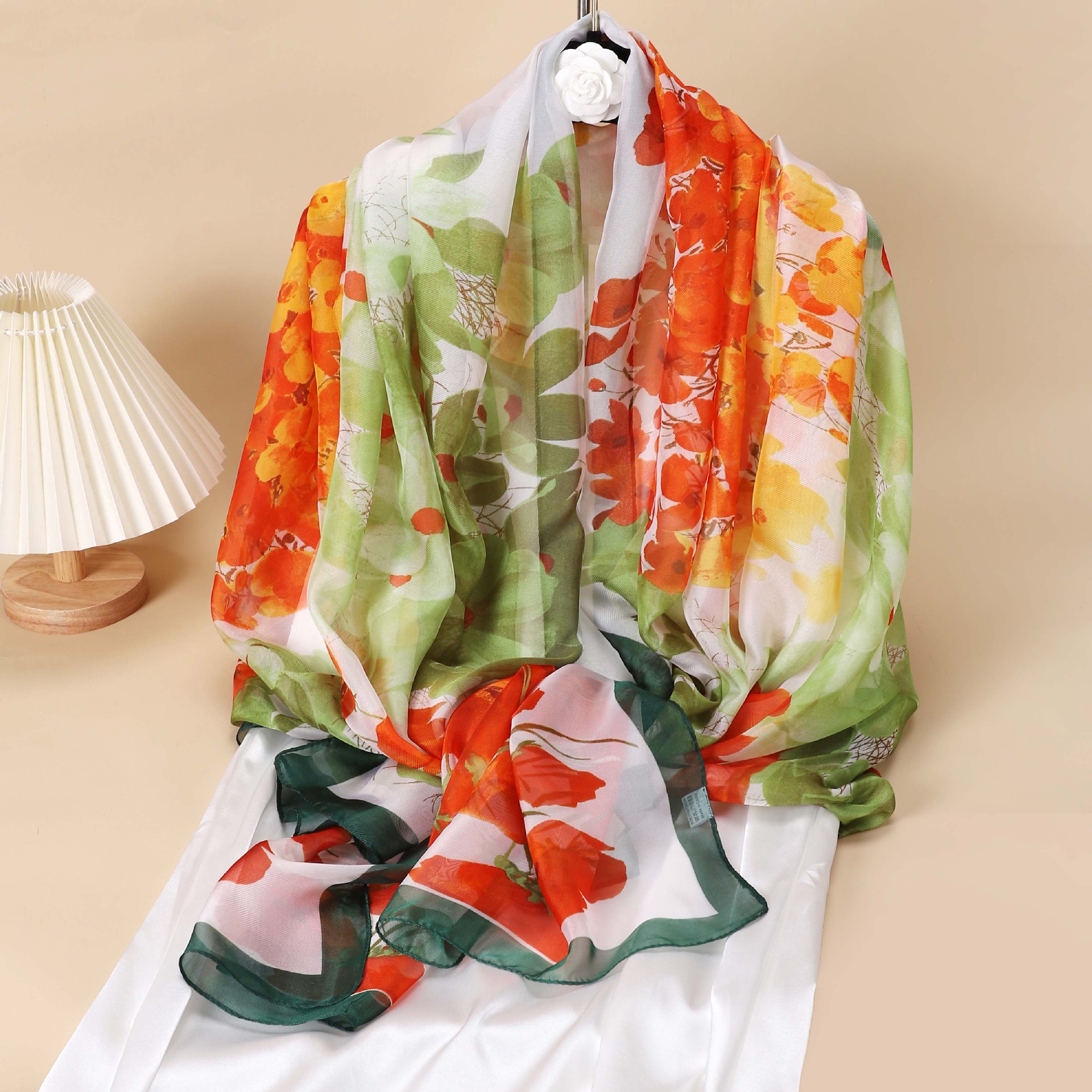 муаровая пряжа 130*180см.