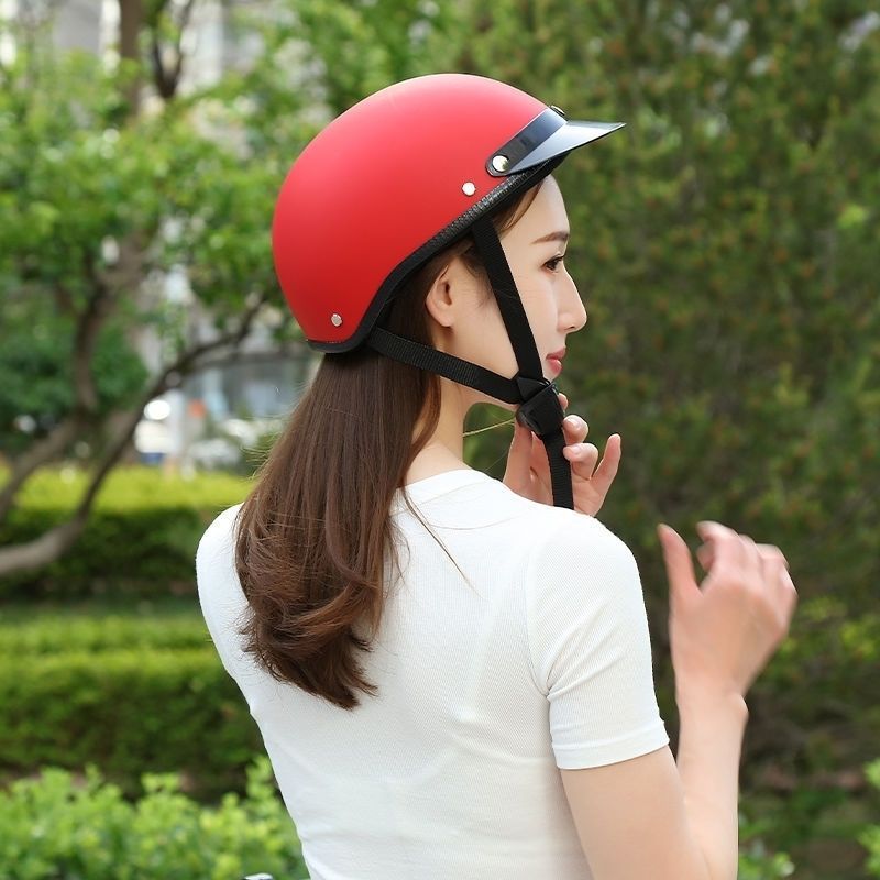【送料無料】3C認定日焼け止めサマーヘルメット シンプルで軽量な男性と女性のハーフヘルメット 電動バッテリーカーユニバーサル|undefined