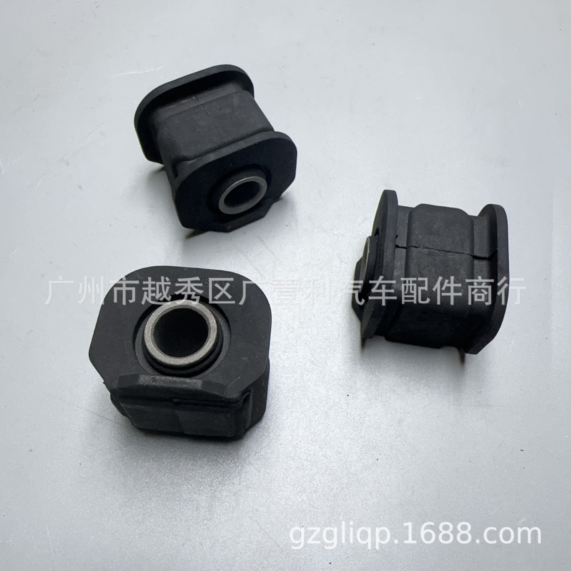 Applicable 48655-46011 48655-10050 EP80 EL53 EL55 lower suspension rubber sleeve is large