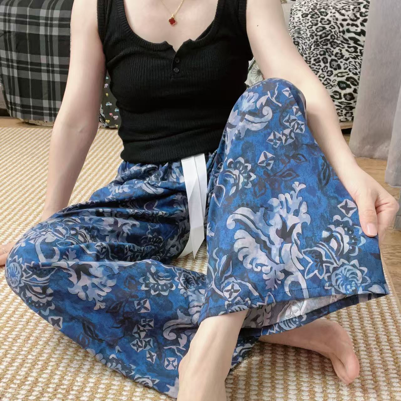 파란색과 흰색 도자기