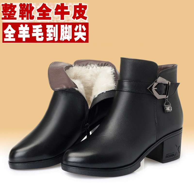 真皮妈妈棉鞋女冬加绒棉靴子中年女士短靴防滑羊毛皮鞋大码女鞋子