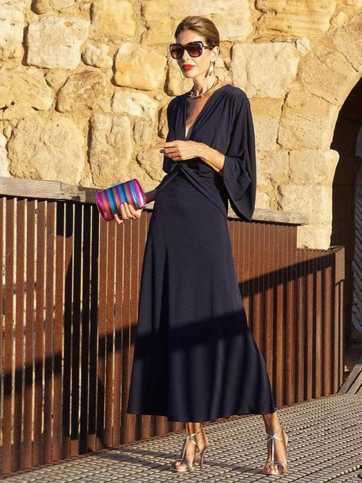 2025 European and American Women's Clothing Amazon New Women's Fashion Holiday Style V-Neck Long Skirt European and American Dress Pure Color