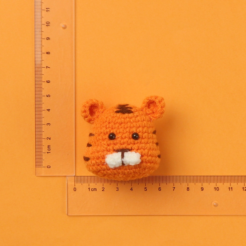 完成品クロスボーダー手作りウールかぎ針編みウサギ虎羊猫サンタクロース編みギフトキーペンダント|undefined