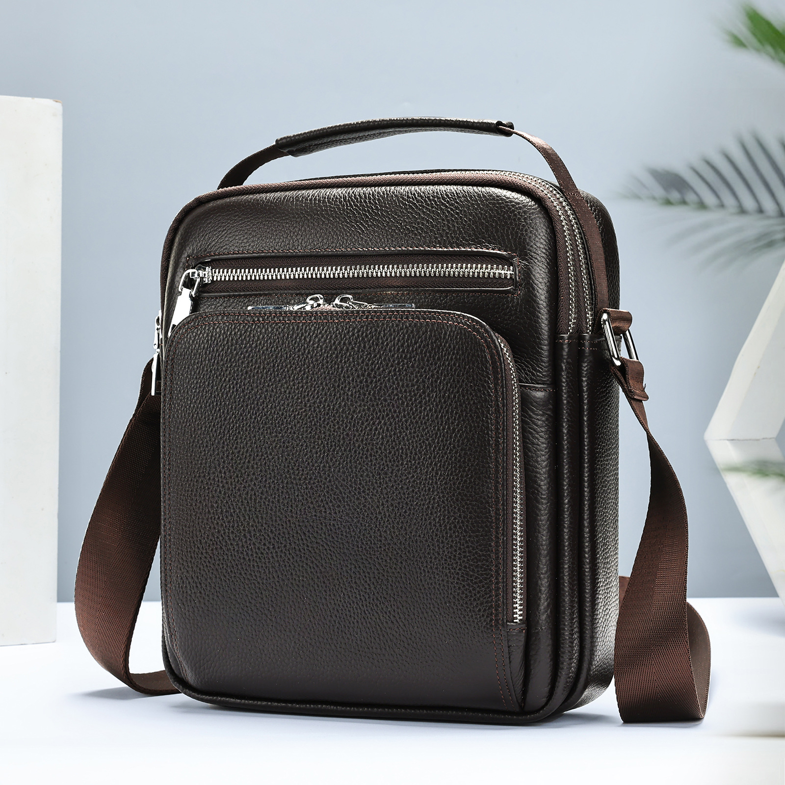 Ventas transfronterizas calientes de cuero para hombres mochila deportiva al aire libre mochila texturizada retro colección de bolsos de hombro