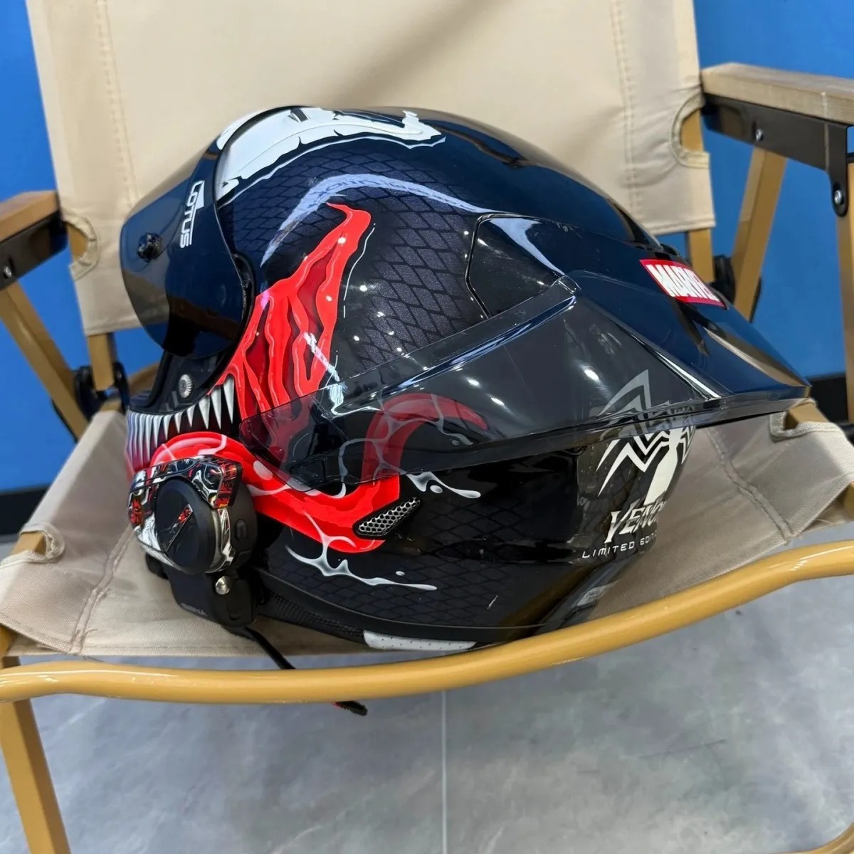 Suitable for Hjc Helmets, Large Tail Wing, Venom 1234 Generation, Superman, Minion, Alien-Style Wind Deflector, Wind Channel Special Accessories