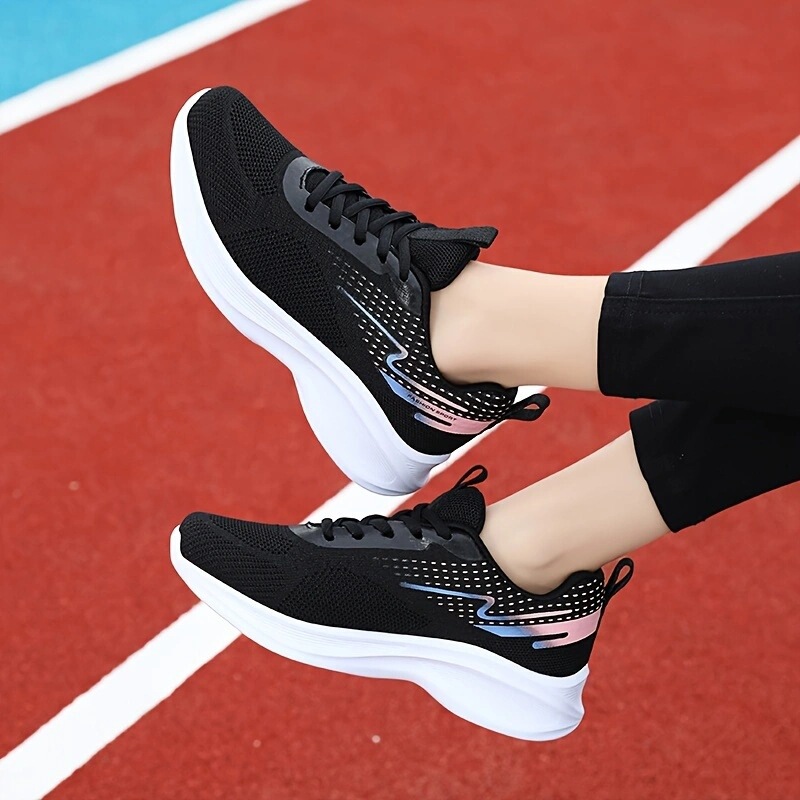 Women's Versatile Breathable Sports Shoes from Quanzhou, Lightweight Sports-Style Running Shoes, Simple Style Casual Running Shoes for Daily Travel