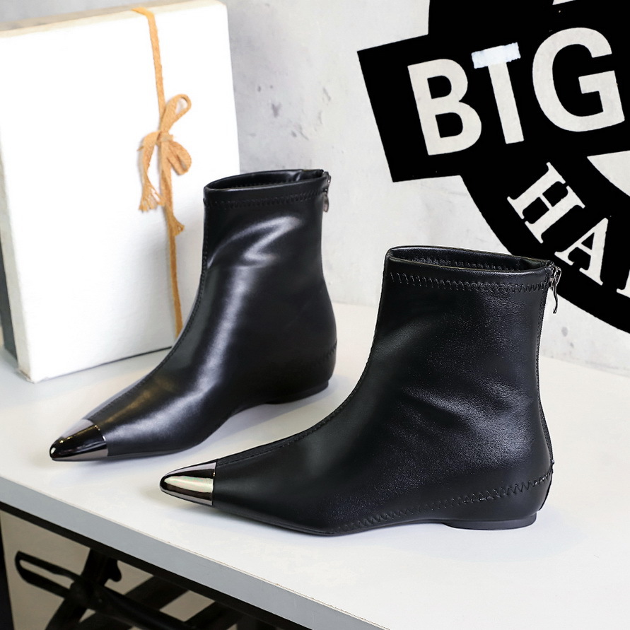 6383-3 Retro European And American Style Versatile Low Heel Wedge Height Increasing Metal Pointed Iron Toe Short Boots_vogvips.com