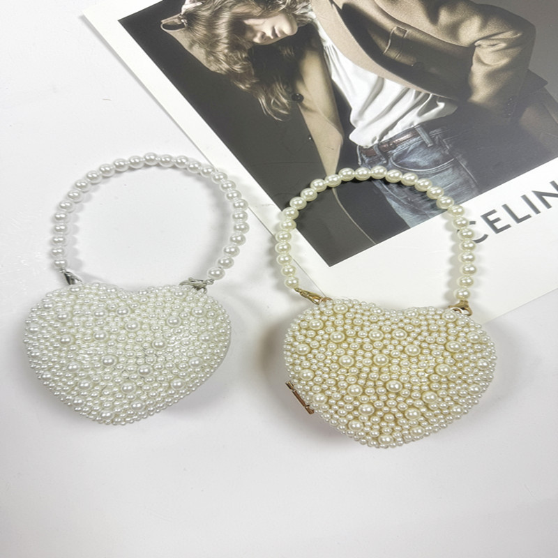 Evening Bag in Stock, Banquet Ladies' European and American Pearl Bag, Mini Bag, Lipstick Heart Bag, Fashionable Casual Shoulder Bag