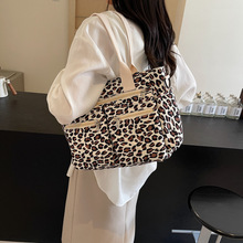 �羳�������������ذ���Ů�¿��Ӫ�ٴ�Ůʿ����б������������