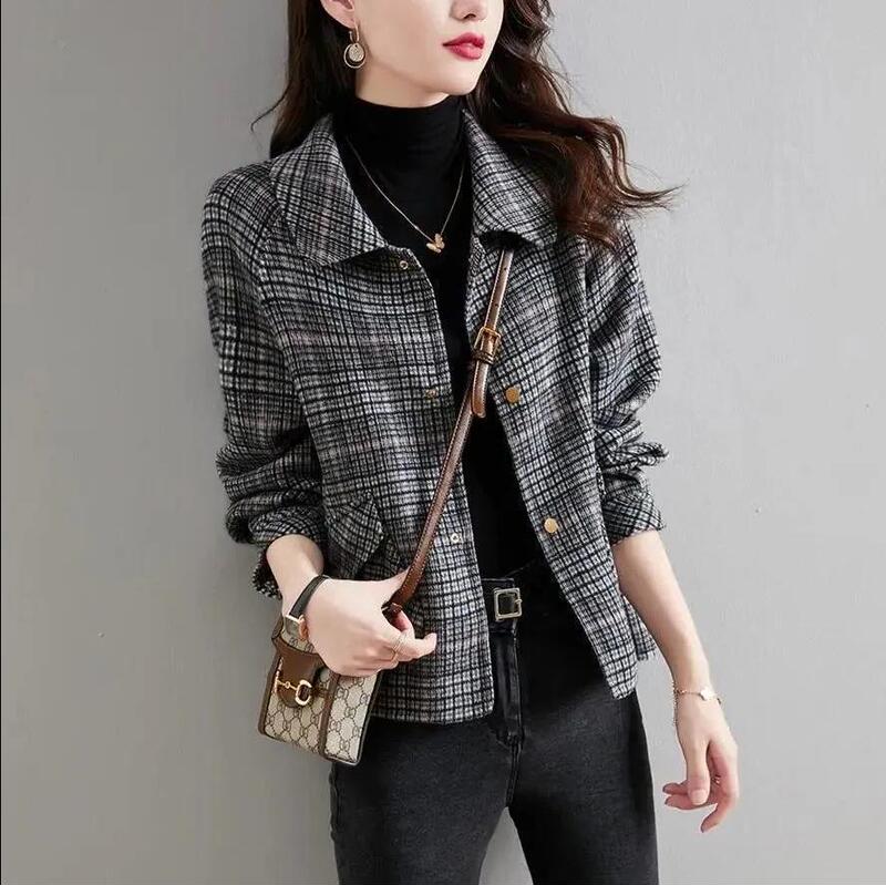 Tweed Style Woolen Outwear for Women 2023 Autumn and Winter New Korean Style Versatile Short Plaid Tweed Jacket for Small People