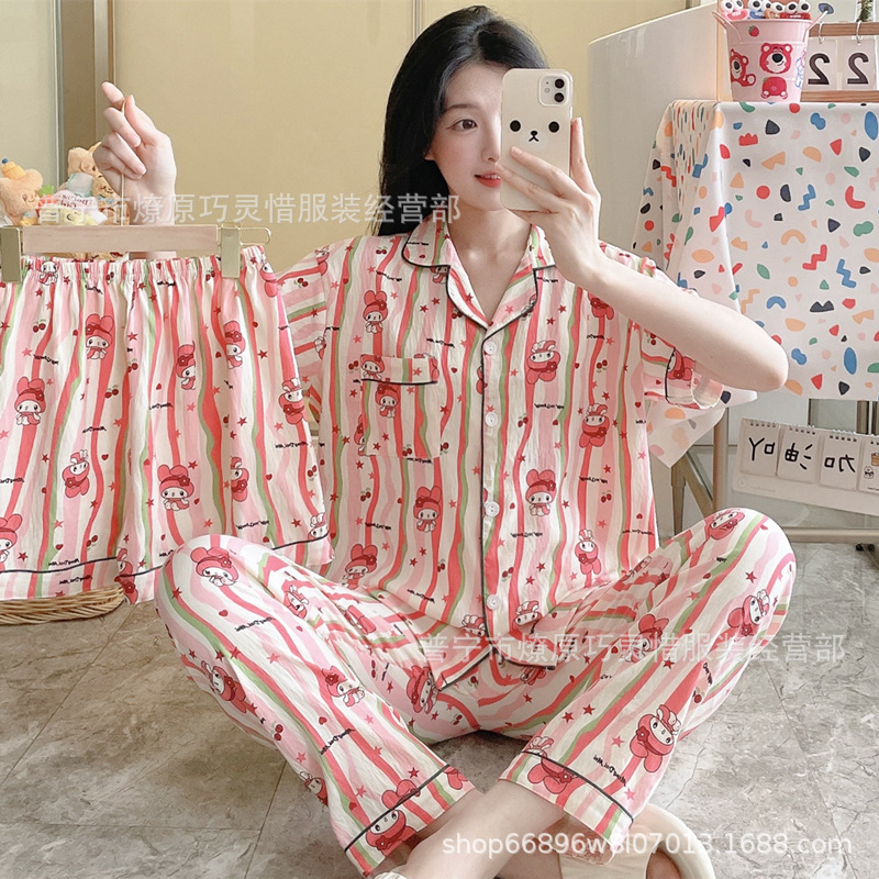 Pequeño pijama de corazón de melocotón para mujeres tres piezas de verano nubes de algodón se puede usar pantalones de manga corta para estudiantes de dibujos animados ropa para el hogar