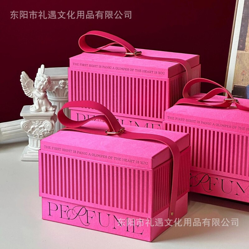 新品创意结婚喜糖盒高级轻奢送伴娘伴手礼礼盒鎏金皮带手提盒空盒|undefined