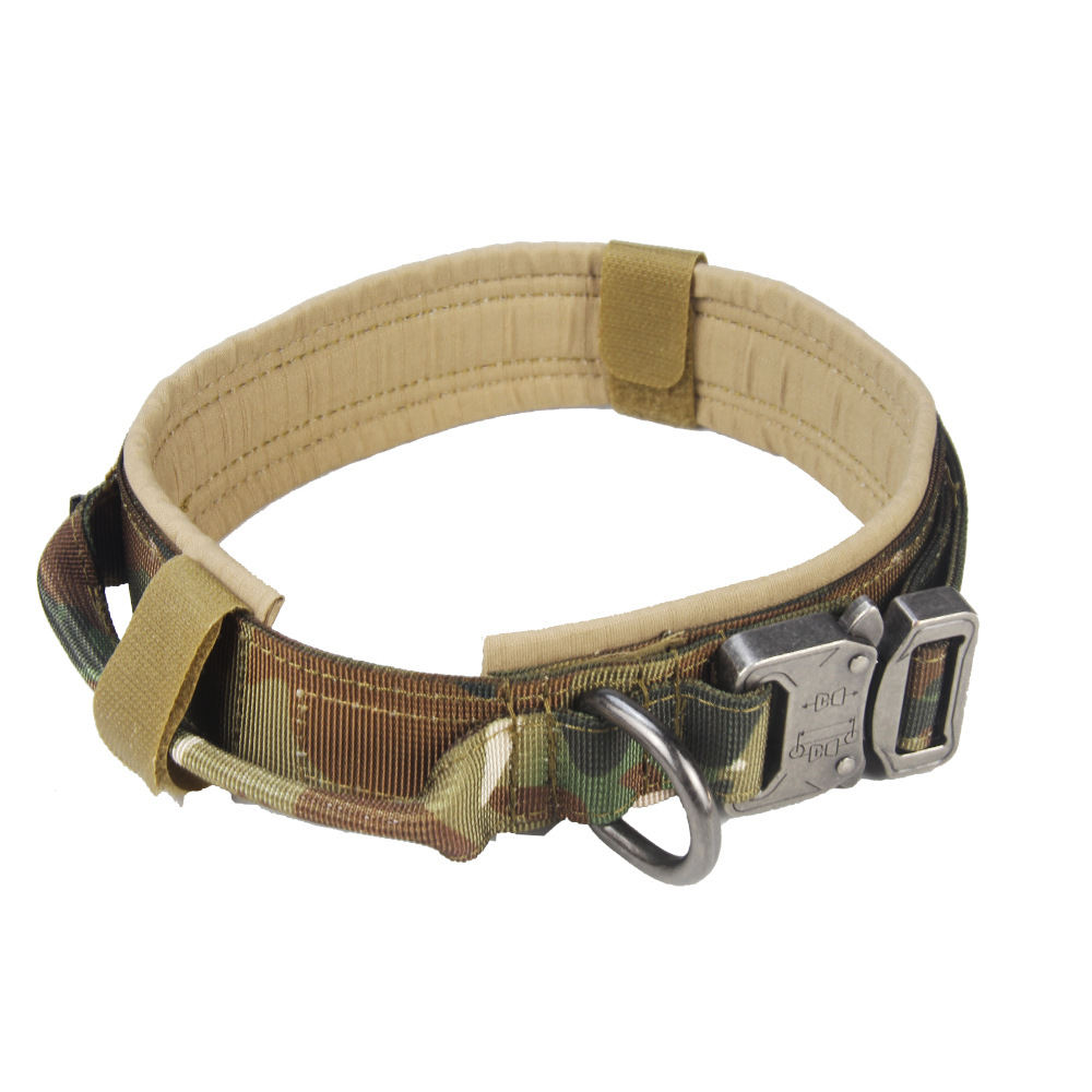 Venta directa de fábrica Hebilla de cobra Nylon Anti-desgaste Collar de tracción para perros Entrenamiento táctico al aire libre Collar para perros militares