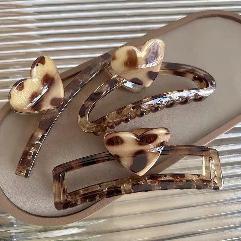 Elegante pinza para el pelo en forma de corazón accesorio mujer_voghion.com