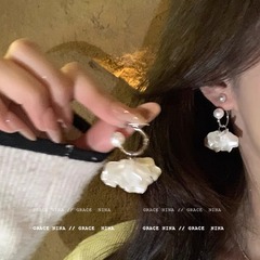 海の風のささやき！スーパーフェアリーパールフラワーイヤリング女性のユニークな美しいイヤリングニッチデザインハイエンドイヤリング夏