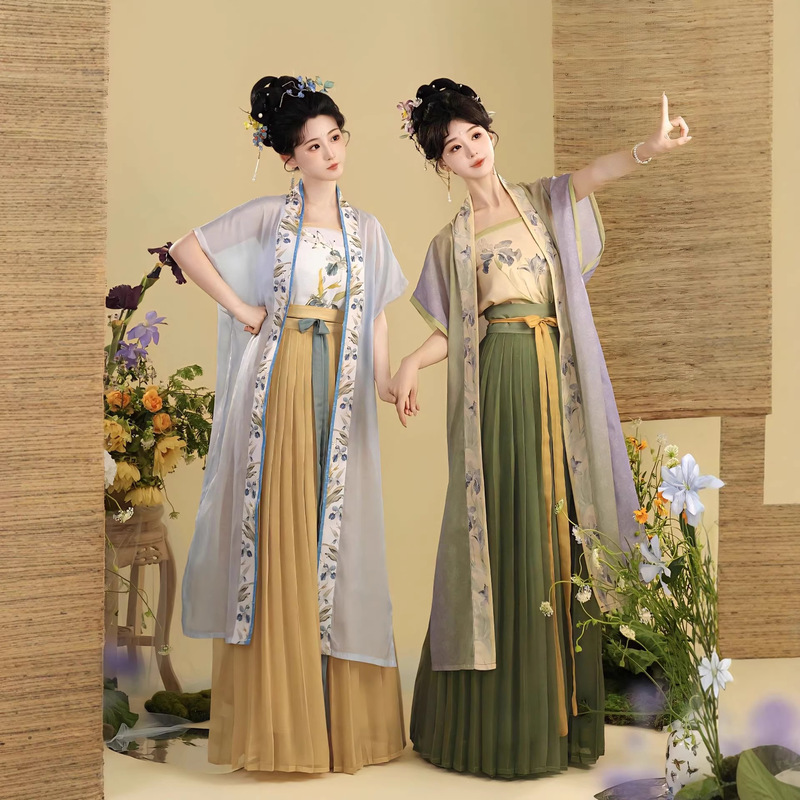 Original Song Dynasty-Style Hanfu for Women, Chinese Style, Super Fairy-Like, Song Dynasty-Style Waistcoat and Vest Four-Piece Set, Suitable for Daily Wear in Spring and Summer, Thin Version Original Song Dynasty-Style Hanfu for Women, Chinese Style, Super Fairy-Like, Song Dynasty-Style Waistcoat and Vest Four-Piece Set, Suitable for Daily Wear in Spring and Summer, Thin Version