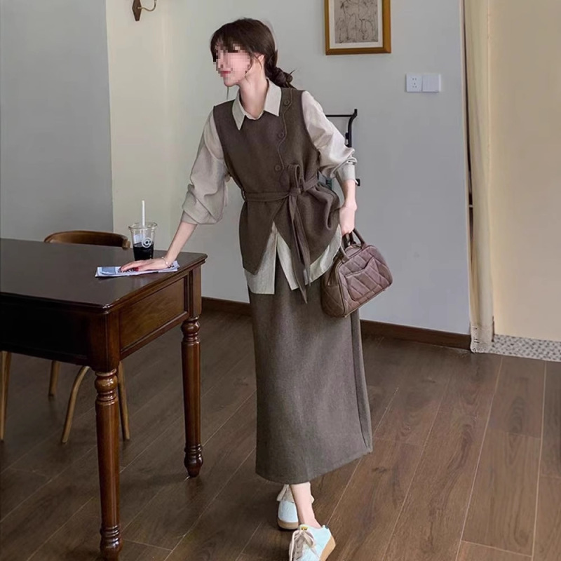 穿搭高级感套装女春季2025西装马甲半身裙韩系整套穿搭轻熟三件套|undefined