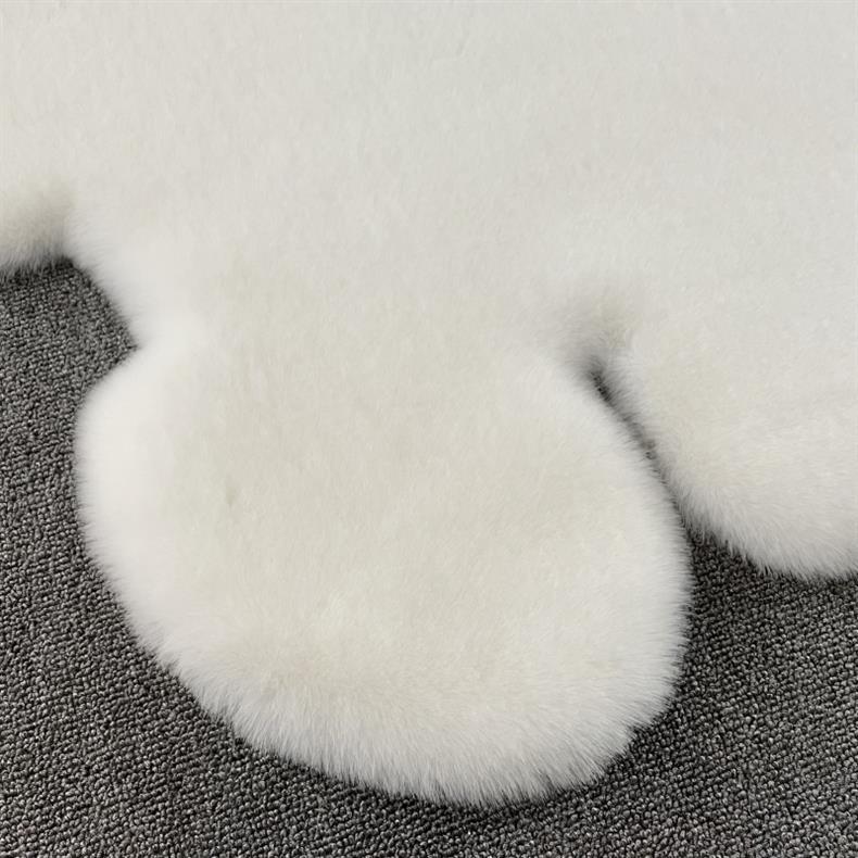 Ins Cute Bear Carpet Plush Decorative Carpet Bedroom Renovation Girl Heart Popular Kidsren's Room Bedside Floor Mat