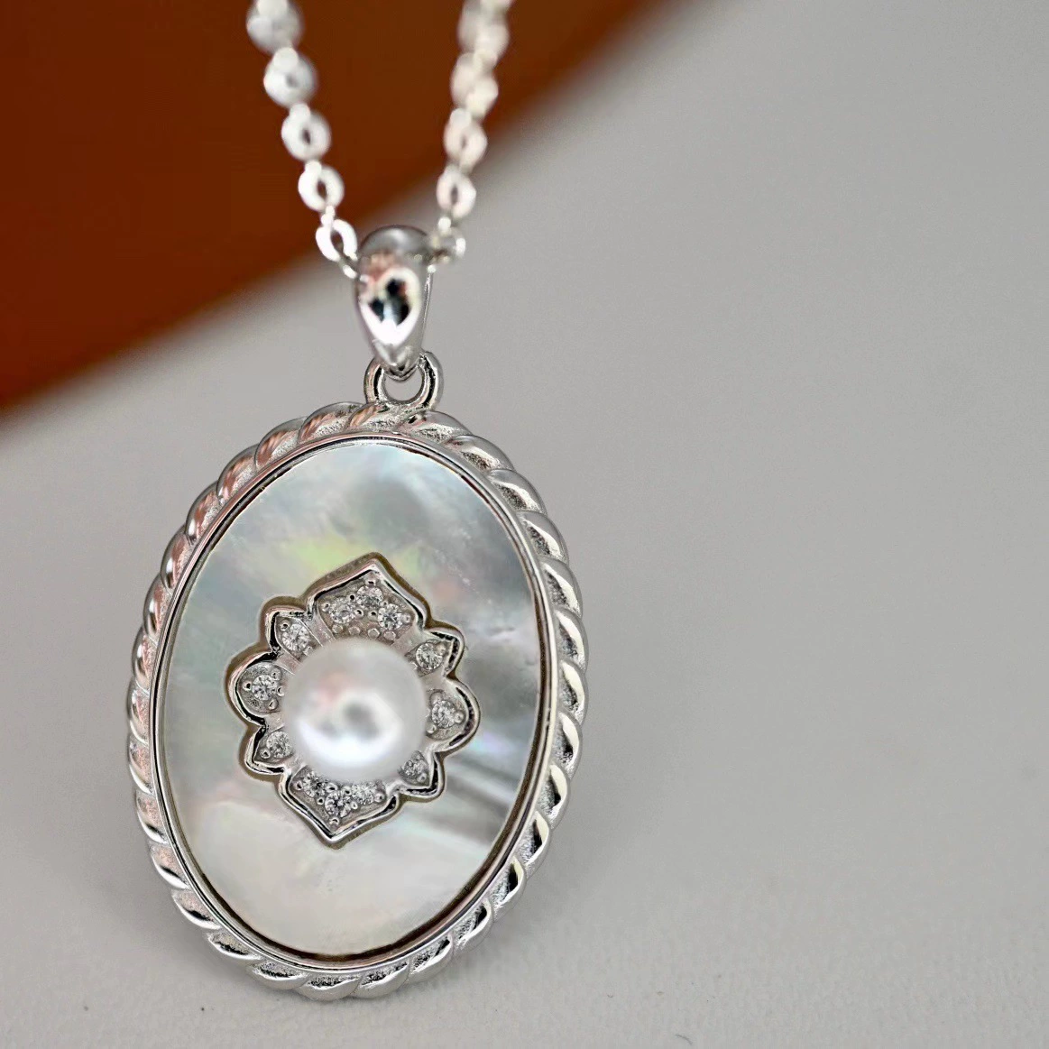 Accessories from pearl, pendant, fashionable necklace, round beads, S925, silver 925 sample, 5-6mm
