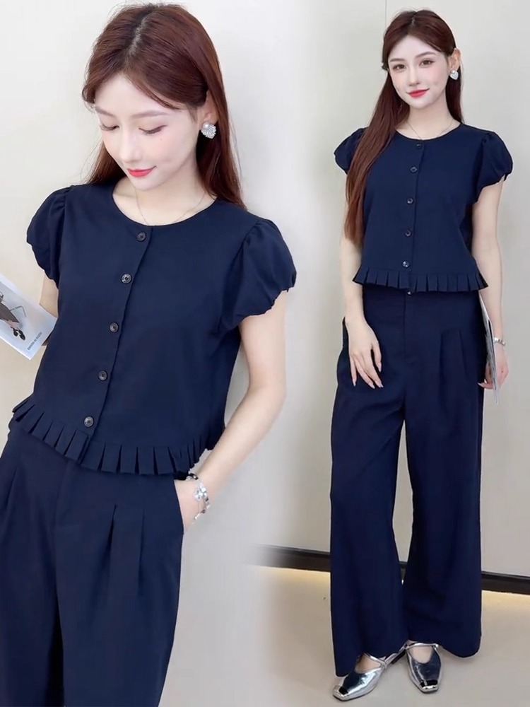 Bộ quần áo nữ mùa hè gồm áo ngắn thiết kế kiểu tây và quần ống rộng hai mảnh A5216 — Màu xanh lam đậm