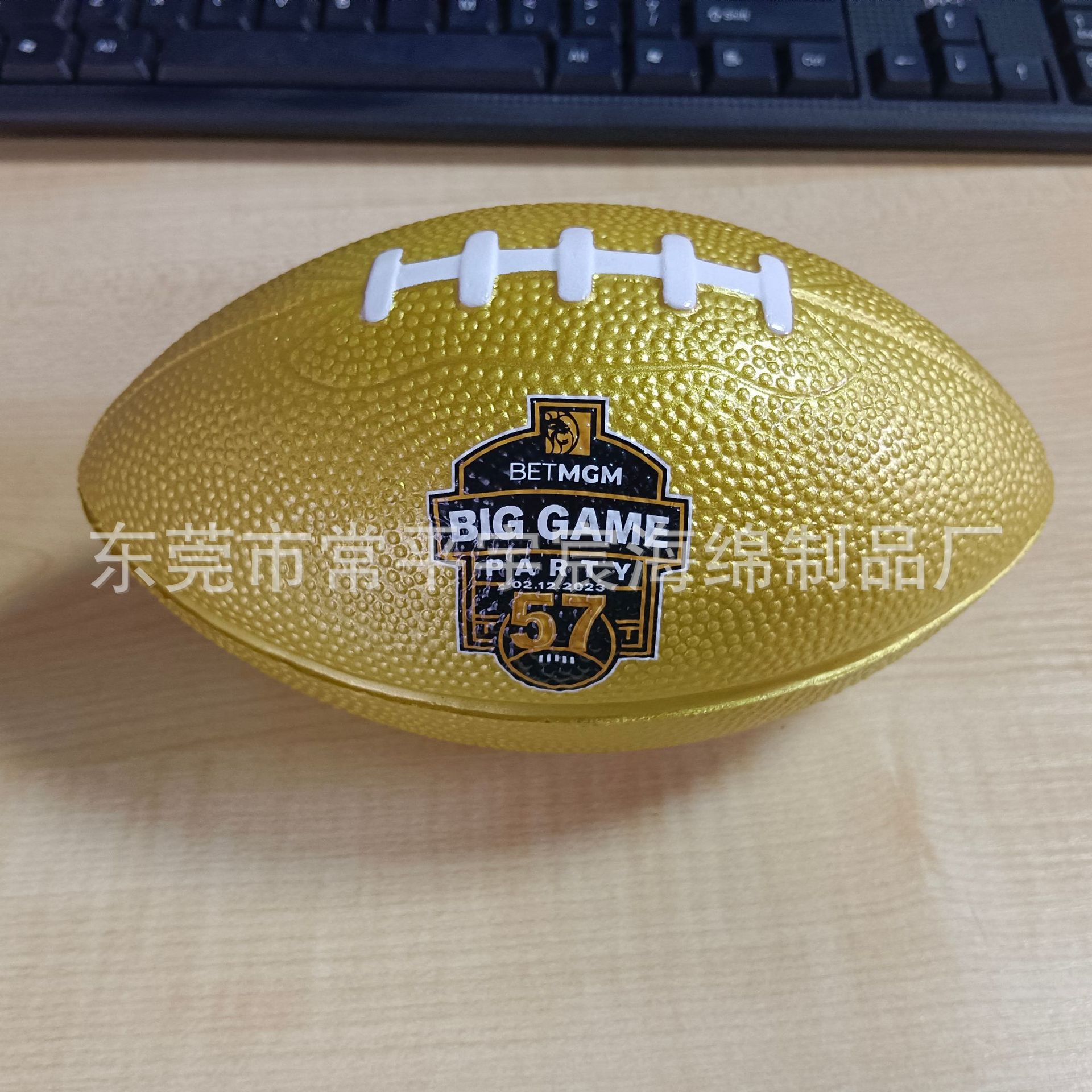 611ddf80f596625d33b6fdc1c32ddb