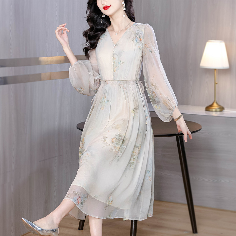 French-Style High-End Silk Printed Dress for Women, Summer V-Neck Loose Fit, Flared Hem, Waist-Cinching, Slimming, Elegant Silk Dress