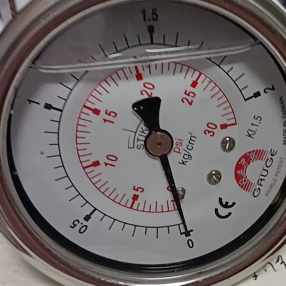 Обычная обработка осевого резьбового соединения ударопрочный отрицательный давления радиальной пластиковой диафрагмы манометр PP оболочки