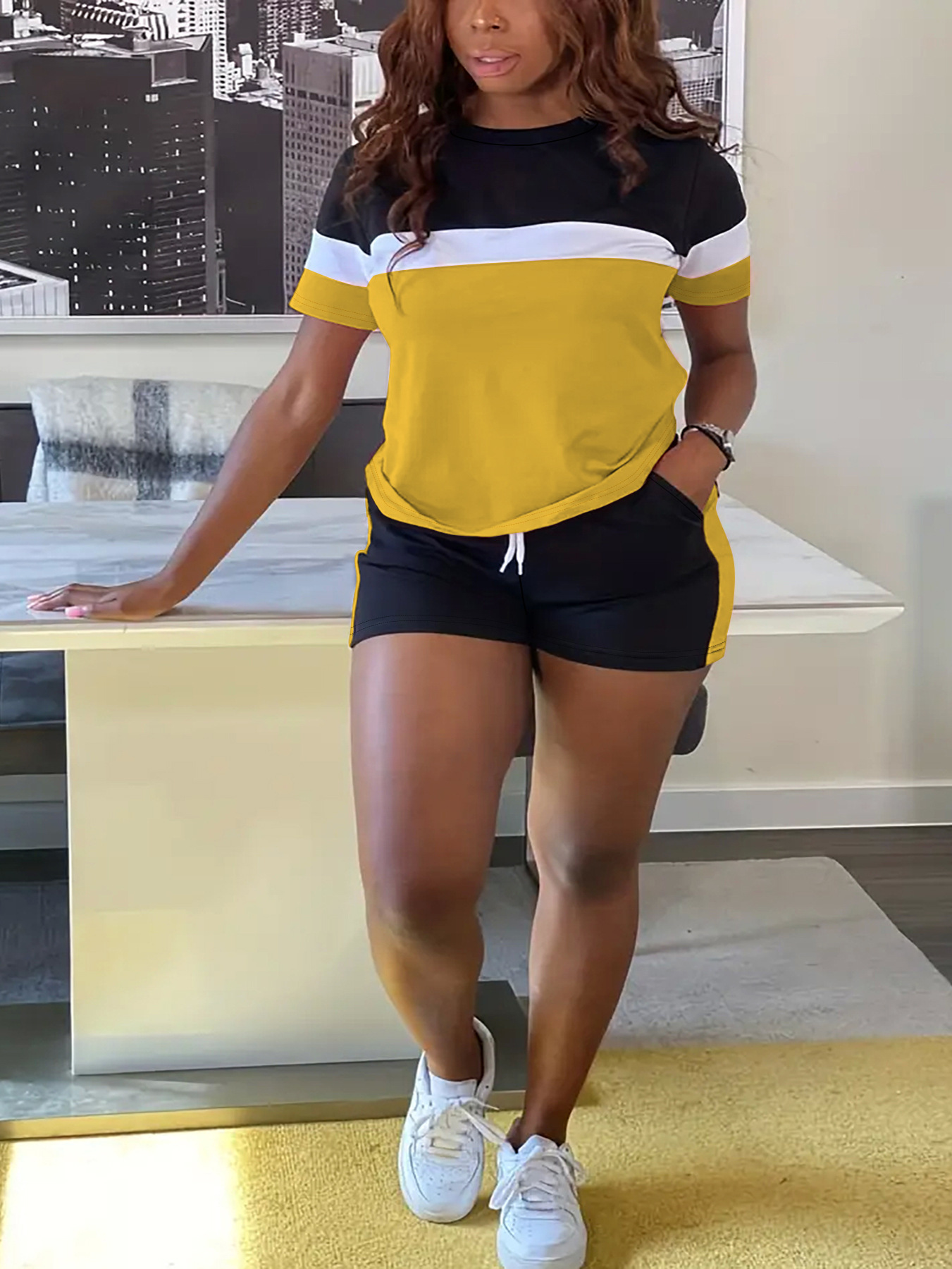 Women's Summer Sportswear Set Fashionable Color Block Crew Neck Short Sleeve T-Shirt Drawstring Shorts 2 Piece Outfit_ecoleips.com