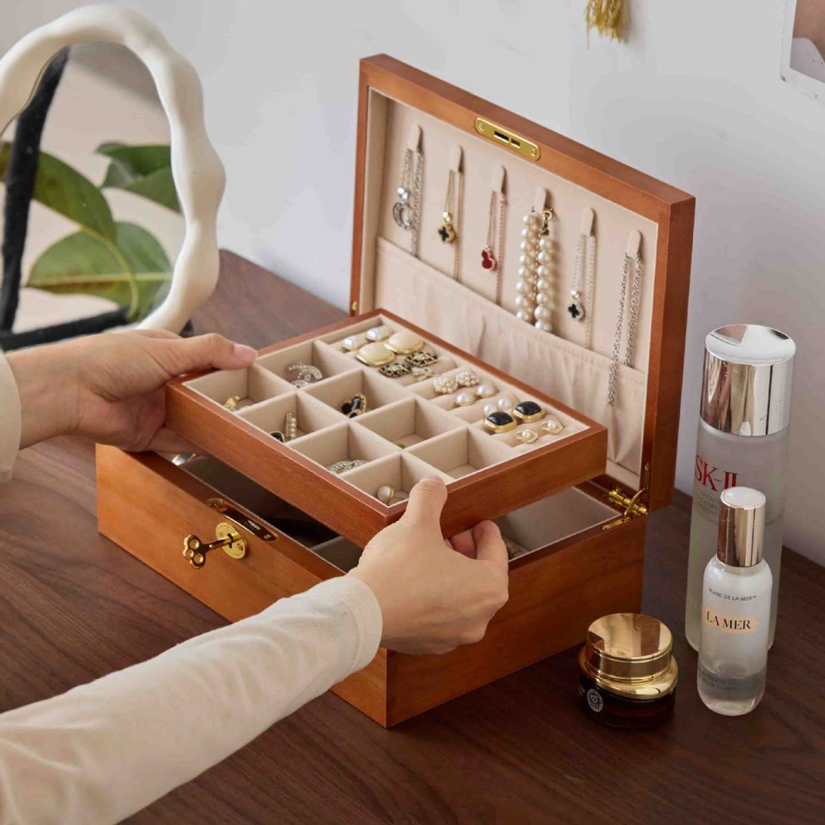 Solid Wood Jewelry Box Modern Simple Light Luxury Wooden Jewelry Storage Box Ring Necklace Watch Storage Jewelry Box