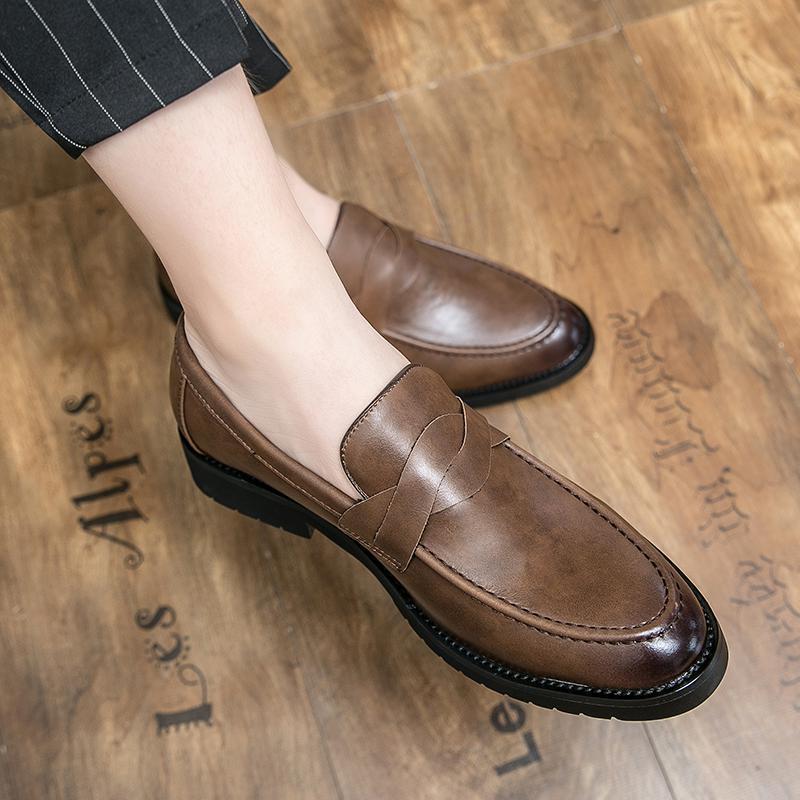 Comercio exterior zapatos de hombre de gran tamaño, moda casual, zapatos de cuero de un pie, ropa de negocios coreana, zapatos de cuero puntuales para hombres, zapatos de Lefour
