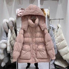 气质连帽收腰羽绒服女短款2025冬新款包扣加厚显瘦白鸭绒保暖外套