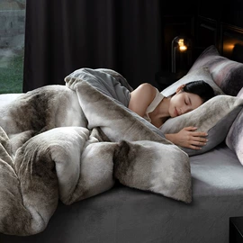 榻榻米床垫;四件套;纤维被