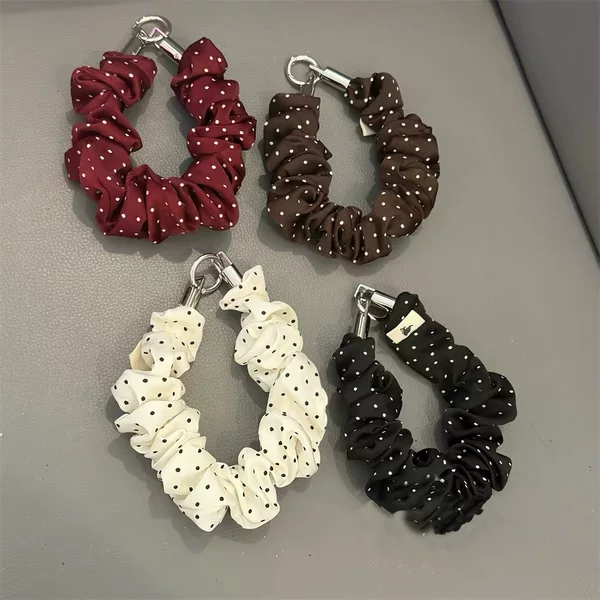 18 series phone lanyard, a stylish and high-end phone chain, short handmade phone wrist strap, anti-loss phone chain