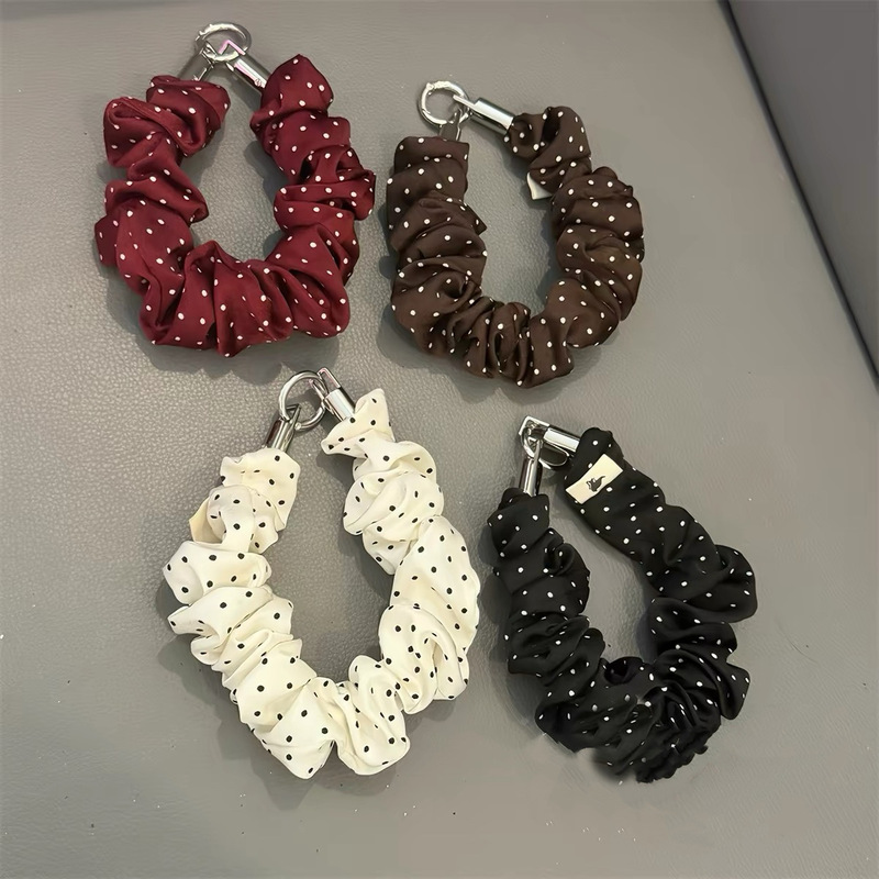 18 series phone lanyard, a stylish and high-end phone chain, short handmade phone wrist strap, anti-loss phone chain