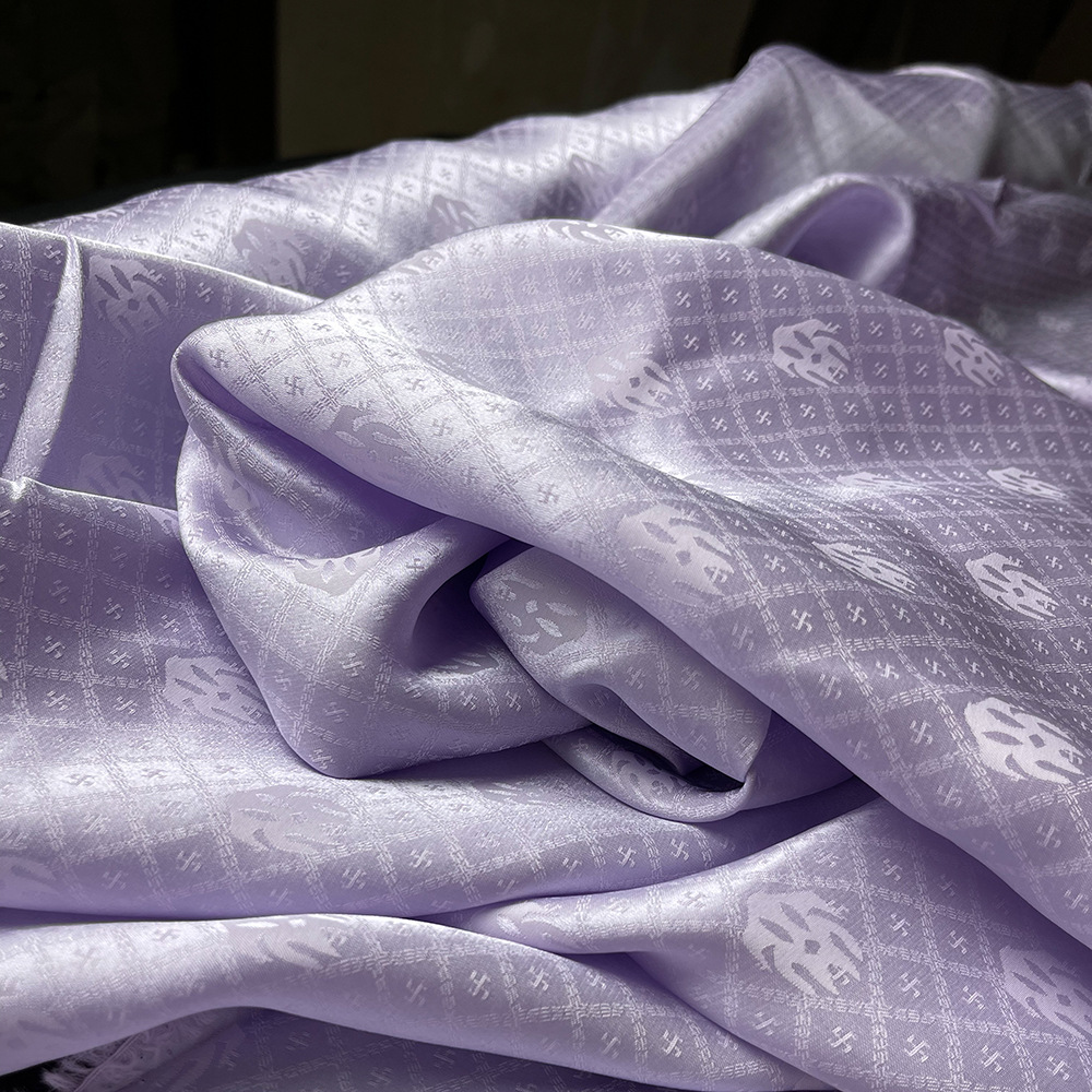 El mismo Wanyan Chaohui Guofeng Jacquard tela de seda cheongsam chaleco abrigo tela brocado