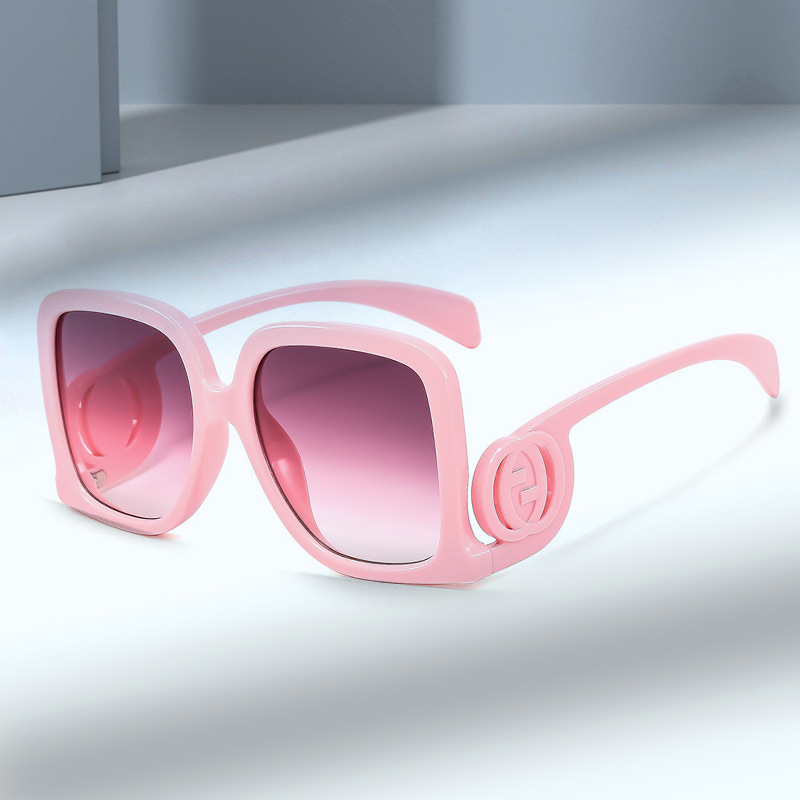 New Fashion Square large frame personalized European and American catwalk light luxury advanced sunglasses ins Internet celebrity same style sunglasses fashion