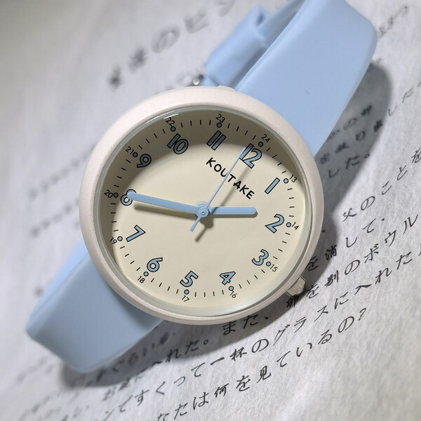 Silicone fashionable quartz waterproof watch