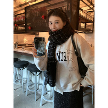 百视旺 不规则绣花圆领套头加绒卫衣女冬季宽松藏肉显瘦休闲上衣