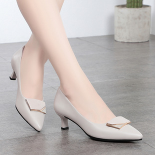 Pointed Toe Single-layer Shoes Women's Summer Mid-heel Soft Leather Women's Shoes 2021 New Spring and Autumn High Heels Leather Shoes for Middle-aged Mothers