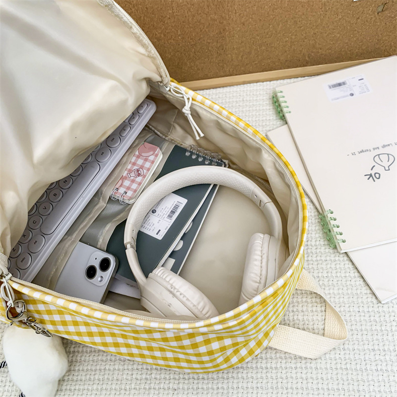 Mochila escolar de gran capacidad para estudiantes de secundaria, mochila de nailon ligera para mujer 2024 nueva moda pequeña mochila de viaje fresca