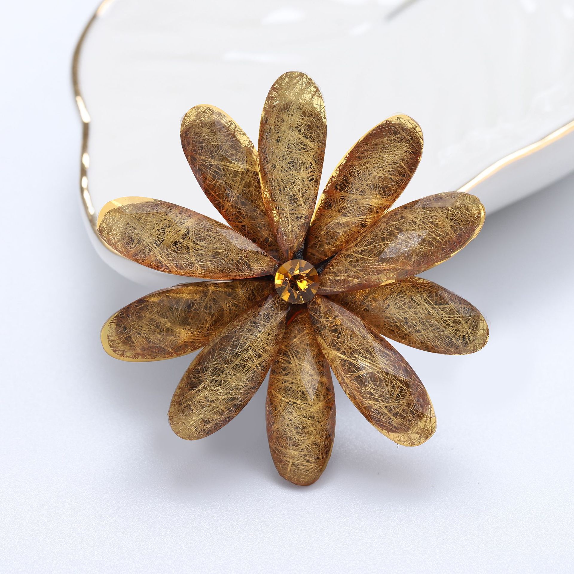 17g Weight Acrylic Inlay Material Brooches Classification Casual, Holiday, Banquet Occasion Alloy Material Flower Pattern All Seasons Season Women's Gender Inlay Design Simple Style Style Simple Style Pin Flower Alloy Inlay Acrylic Women's Brooches 34