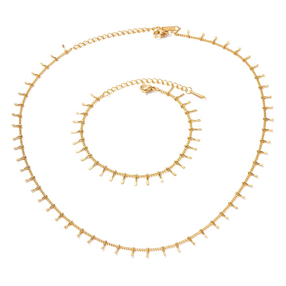 Collar de Acero Inoxidable Estilo Europeo y Americano Wanxing, Chapado en Oro de 18K, Cadena de Clavícula, Cadena Pequeña con Forma de Pie, Accesorios de Collar, Nuevo al por Mayor image 1