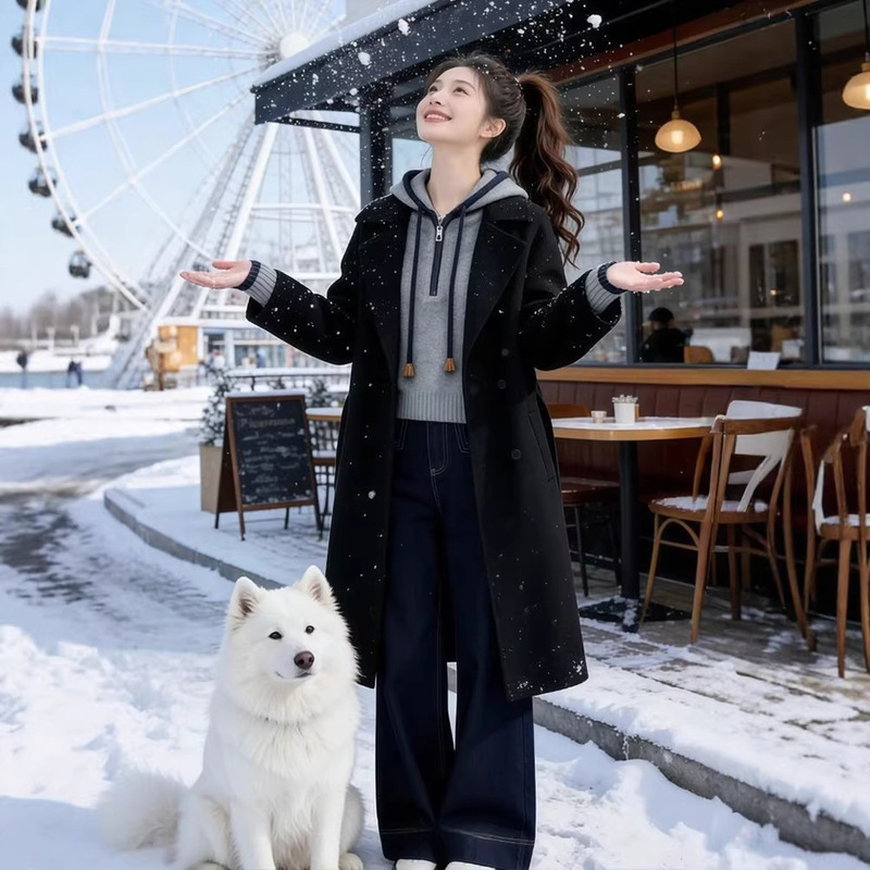 Gray Commuter Style Simple Casual Hooded Sweater for Women, Fashionable and Age-Reducing, Loose and Slimming Top for Autumn and Winter 2026