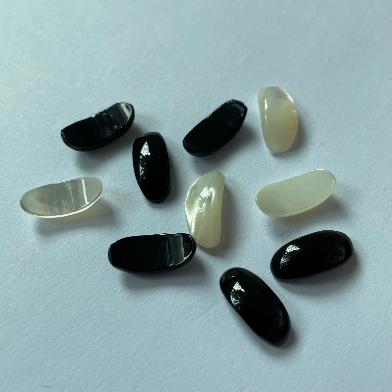 Spot wholesale black agate arch bridge white shell ring surface bridge shape semi-finished bare stone