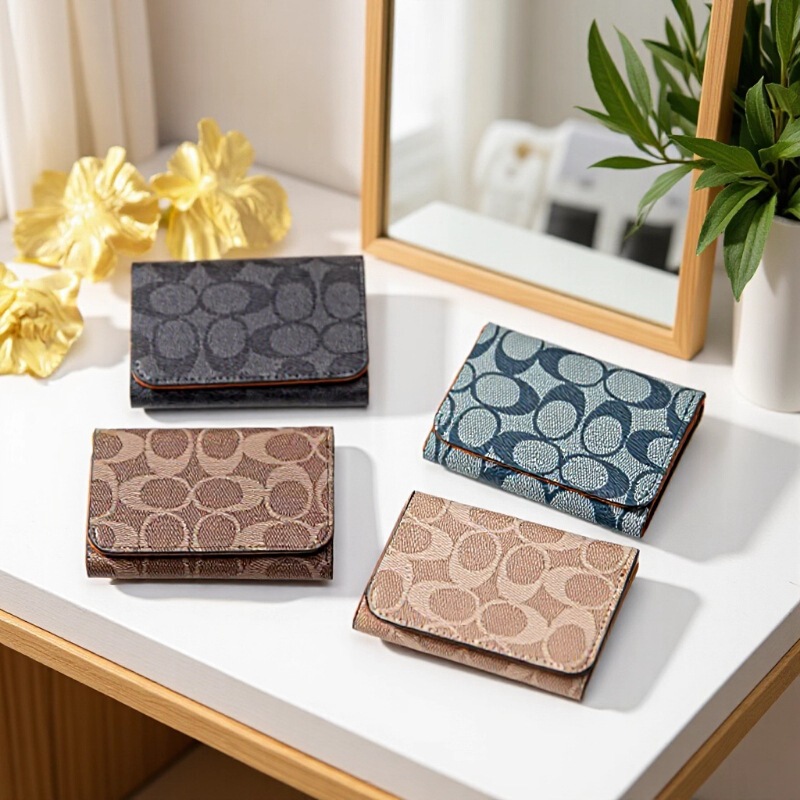 Daini Korean-style New Retro High-grade Geometric Letter Small Three-fold Student Short Wallet Wallet Wallet Coin Purse for Women Daini Korean-style New Retro High-grade Geometric Letter Small Three-fold Student Short Wallet Wallet Wallet Coin Purse for Women