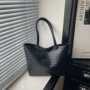 大容量女式小众新款编织包