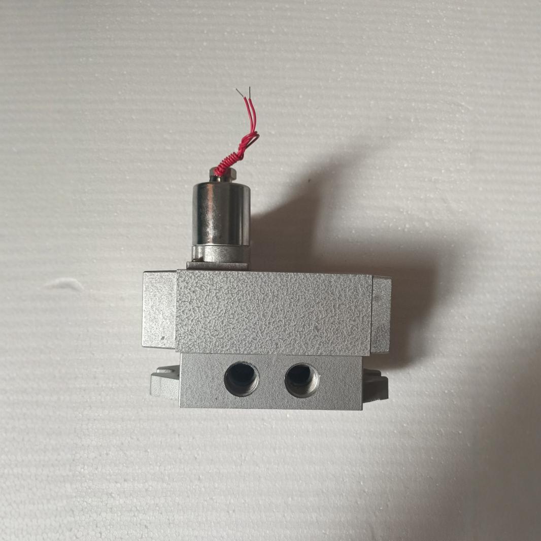 二位五通电磁阀25108-2 DC24V气动换向阀25110-2 25115-2  AC220V