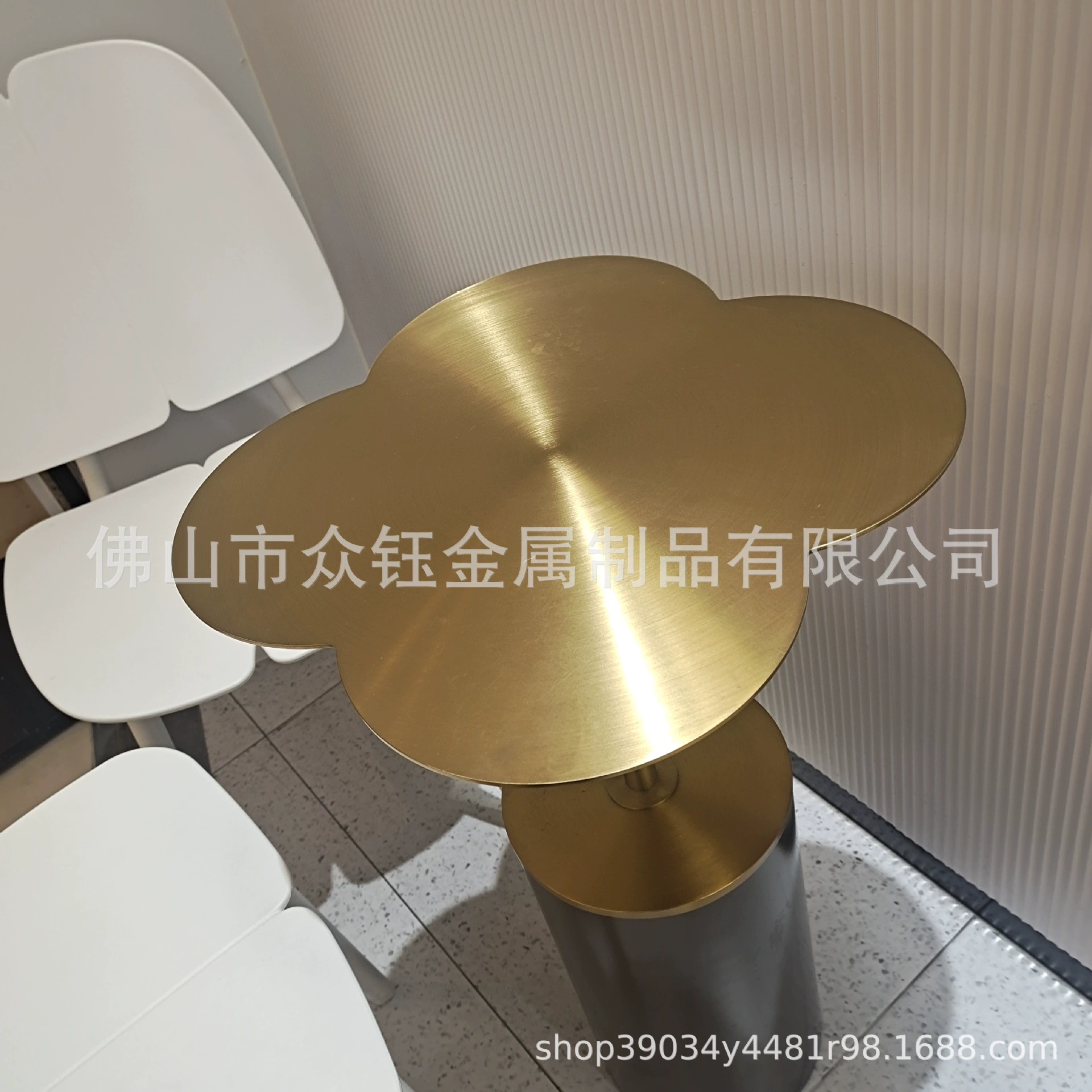 Фабрика-производитель из нержавеющей стали, титана, маленький журнальный столик, магазин чая с молоком, обеденный стол, приставной столик, итальянский стол с круглыми углами, нержавеющая сталь