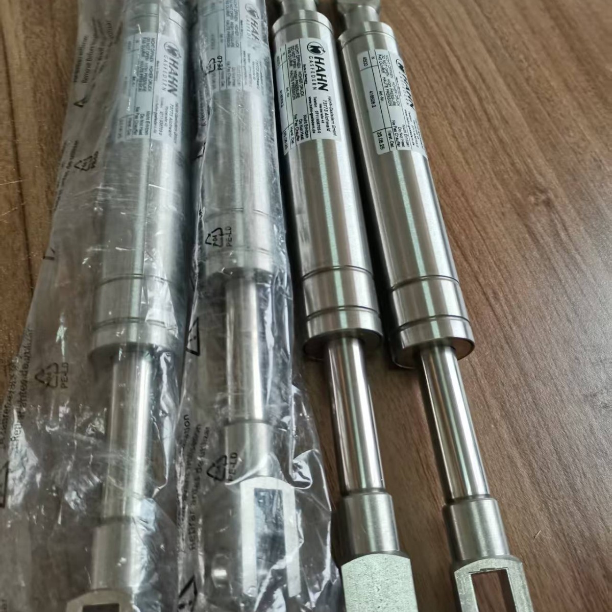 优势供应德国HAHN-Gasfedern  28-02QWK  4500N