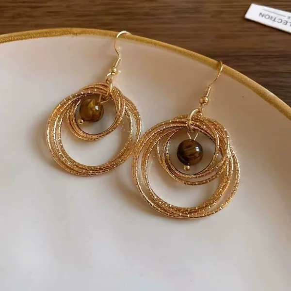 Multi-Layered Circle Earrings with a High-End Feel, Imitation Tiger Eye Stone, Light Luxury Ear Hooks, Women's Retro Earrings, 2026 New Autumn and Winter Ear Accessories